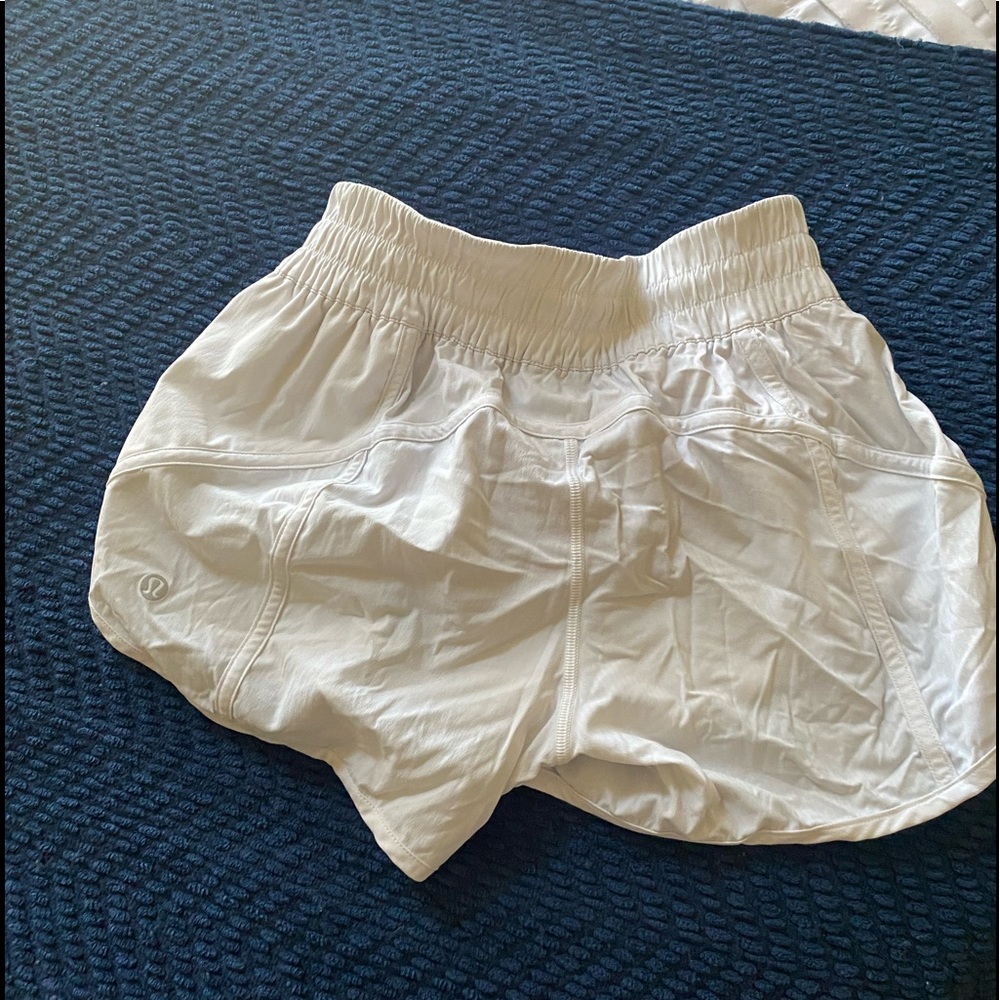 White TRACKER V 4 inch Lululemon shorts